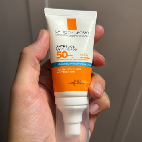 La Roche-Posay Anthelios Uvmune 400 SPF50 Hydrating Cream new