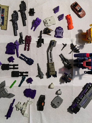 Generation 1 Transformers μεταχειρισμένα, μεγάλο πακέτο με σπάνια εξαρτήματα και όπλα