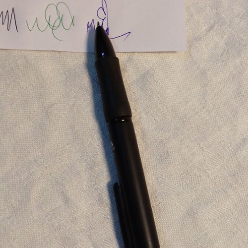 Multicolor pen with refills like new