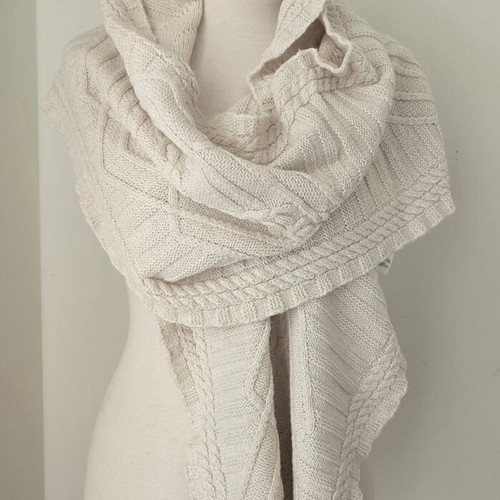 Knitted white scarf H&M used, beige