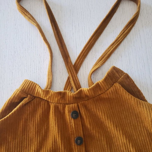 Zara brown corduroy skirt with straps for 10 years like new