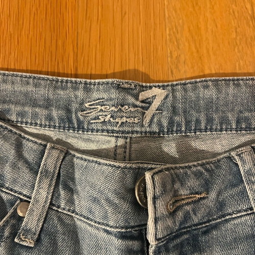 Seven7 Jean pants light skinny with rhinestones like new