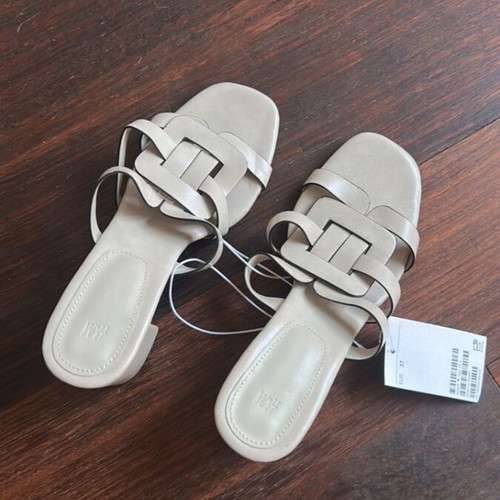 H&M sandals new, gray beige, size 37, medium thick heel