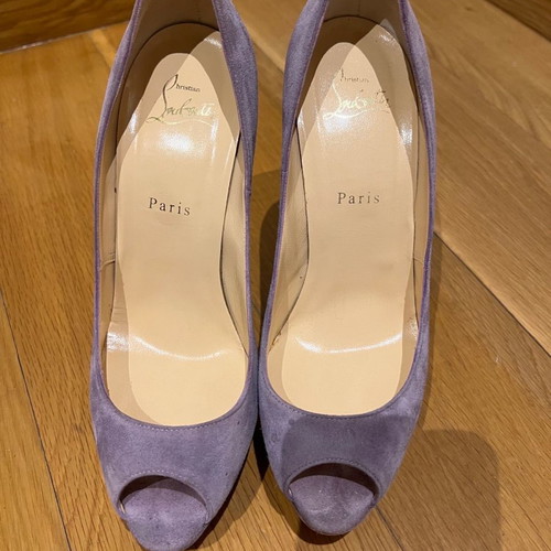 Louboutin purple lilac pumps used size 40