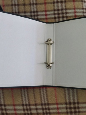 Folder like new