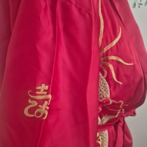 Kimono embroidered, like new, red, fits S and M