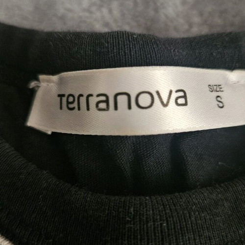 T-shirt in very good condition, size L, black and white
