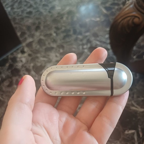 Marlboro collectible metal lighter with flip-top