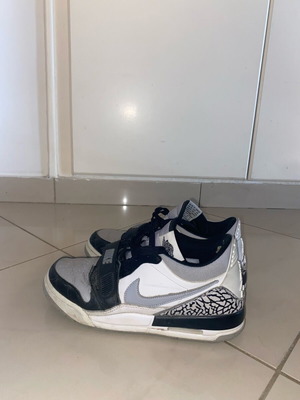 Nike Jordan sport shoes used, size 38.5, black and grey