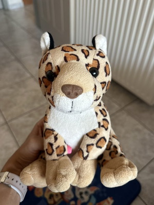 Leopard plush toy