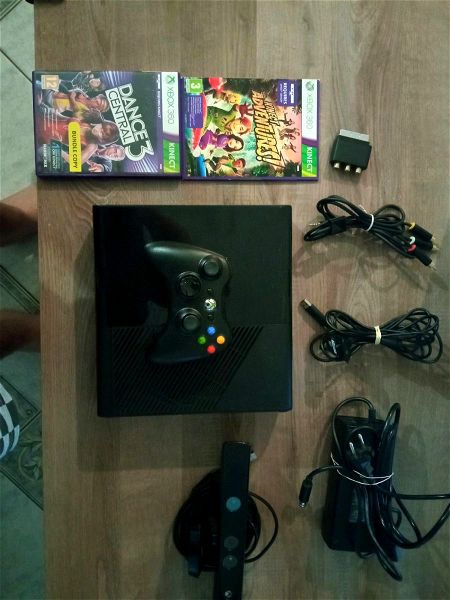 Xbox 360 console + kinect + 3 games
