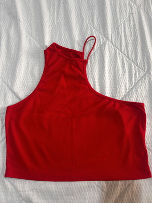 Shein red one shoulder crop top used, size XL rib fabric