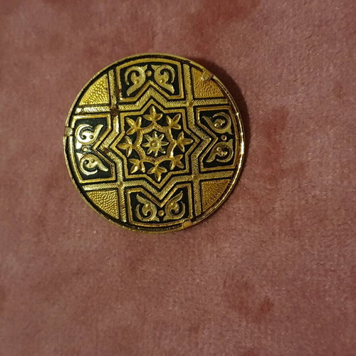 Vintage 50s damascene pin like new, 24k gold plated
