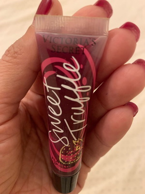 Victoria Secret lip gloss new, strawberry