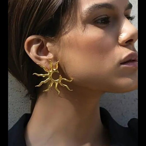 Stylish Sun Earrings new, gold plated