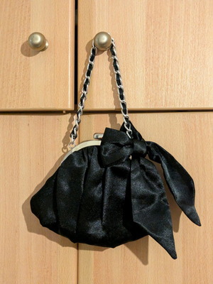Accessorize τσαντάκι χειρός μεταχειρισμένο, μαύρο