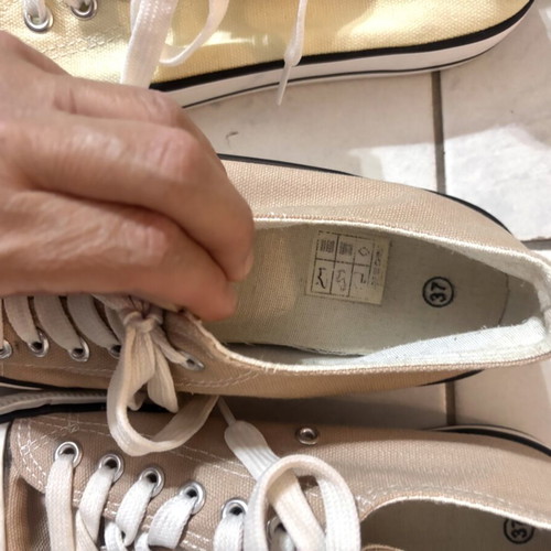 Canvas shoes used, size 37, pack of 2, yellow and beige