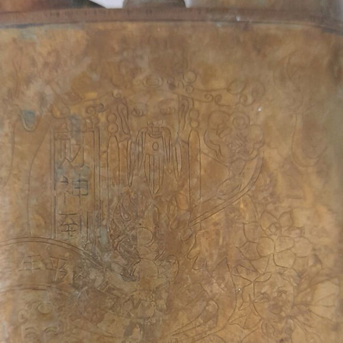 Bronze old pipe used with Chinese engravings