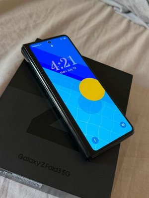 Samsung Galaxy Z Fold 3 5G used, 512GB, black, Android