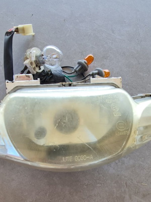 Modenas Kriss Dynamic front headlight with bulbs