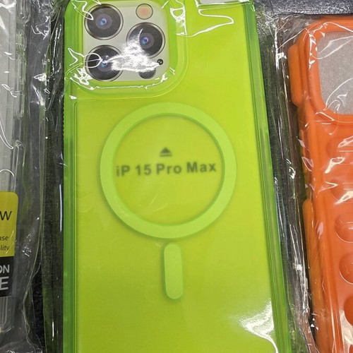 Θήκες Iphone 15 Pro Max καινούργιες, πακέτο 4