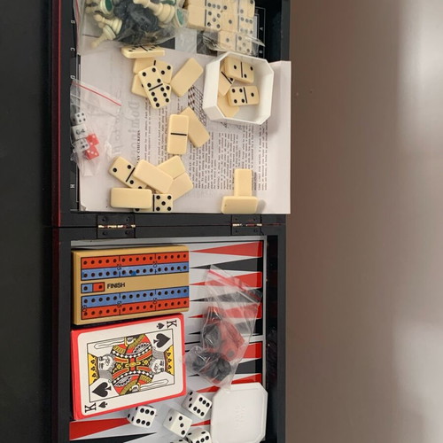 Board game 7 in 1 like new with playing cards, domino, chess, backgammon