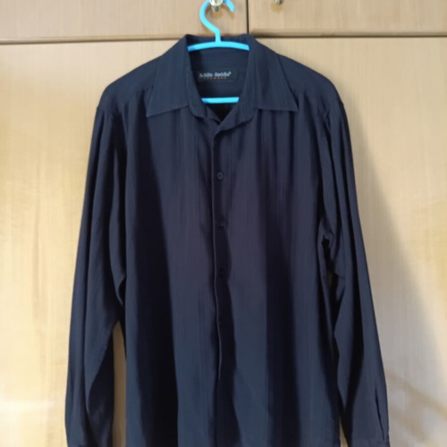 Black dress shirt size large like new