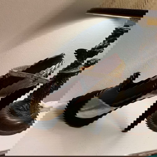 Επώνυμα ιταλικά ψηλοτάκουνα πέδιλα Tessera καινούργια, μαύρο-χρυσαφί, νούμερο 40