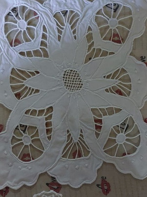 Cutwork napkins used, pack of 3 pieces