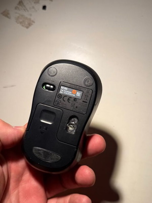 Logitech M185 wireless mouse used, black and blue