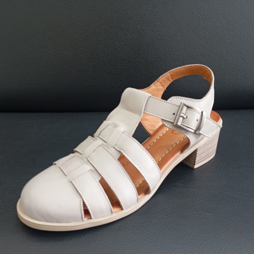 Leather sandals size 36, new, low heel, soft sole, grey
