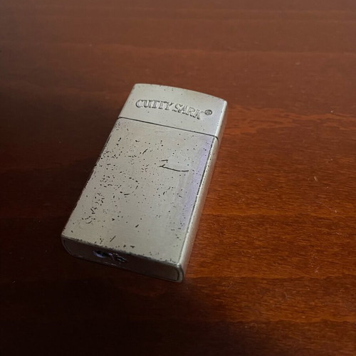 Cutty Sark vintage lighter like new, metal silver