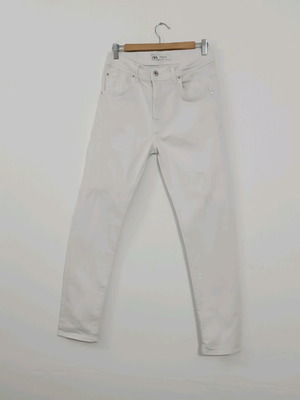 ZARA Men's White Slim Fit Pants Like New with Distressed Design