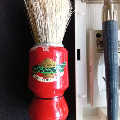 Gillette razor used with shaving brush and original case set