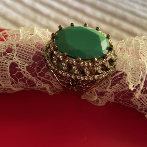 Ring large with green emerald stone and zirconia new