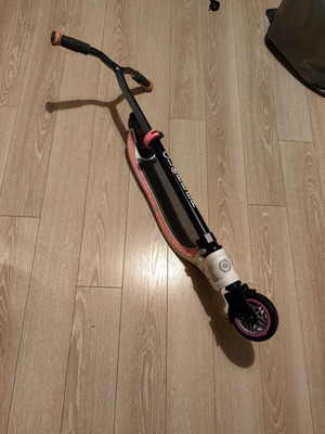 Globber folding scooter used, adjustable height