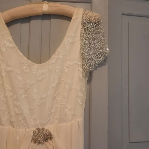 Wedding dress like new, empire line, ivory tones, Gor Factory
