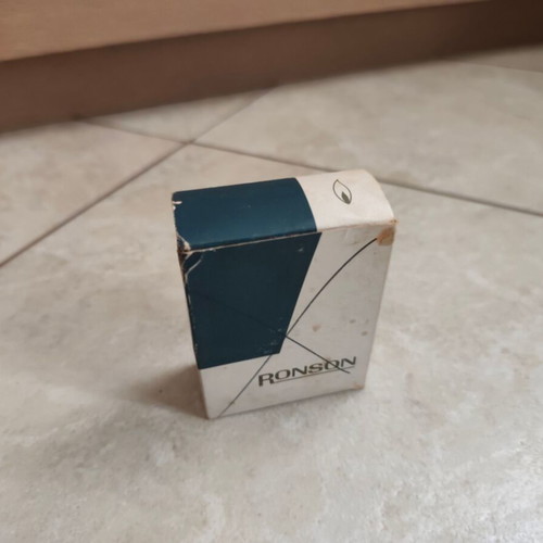 Ronson Varaflame Lighter Box like new, complete set
