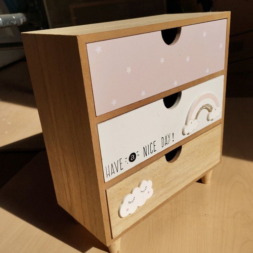 Children's jewelry box like new