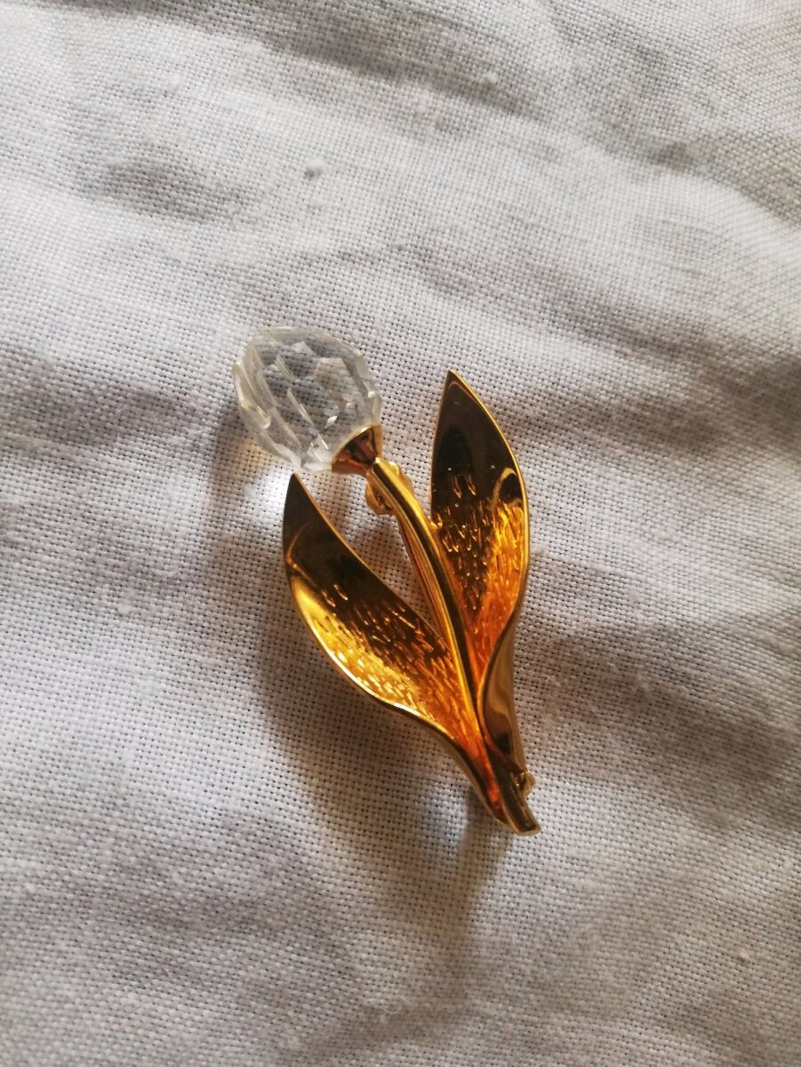 Swarovski tulip brooch like new - € 26,00 - Vendora.cy