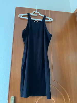 H&M black dress like new, size XL