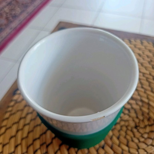 Jacobs reusable clay mug with rubber handle like new