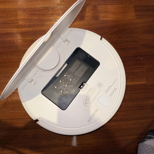 Xiaomi Mi Robot Vacuum-Mop 2S robotic vacuum and mop with charging base