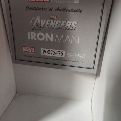 Ironman Marvel collectible figure like new with magazine