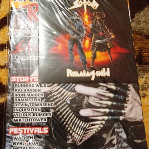 Rock Hard Magazine Vol. 352 with Exclusive Sodom / Running Wild 7" Vinyl Single new