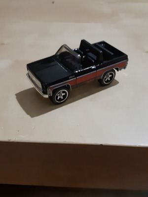 Chevrolet 4×4 Blaxer 1975 Hot Wheels 1/64 scale new