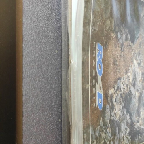Βιβλίο Τα μονοπάτια της Πάρνηθας σαν καινούργιο, έκδοση 1999 με χάρτες