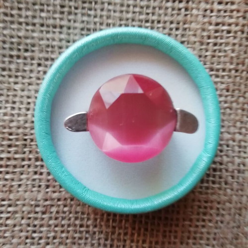 Steel solitaire ring with pink zircon color like new