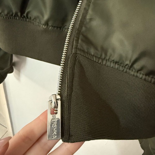 Bomber jacket khaki oil like new with detachable hood size Large
