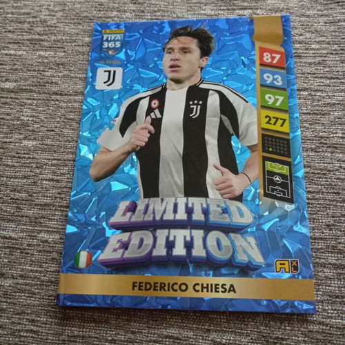 Panini FIFA 365 Adrenalyn XL 2025 Limited Edition collectible cards set of 5